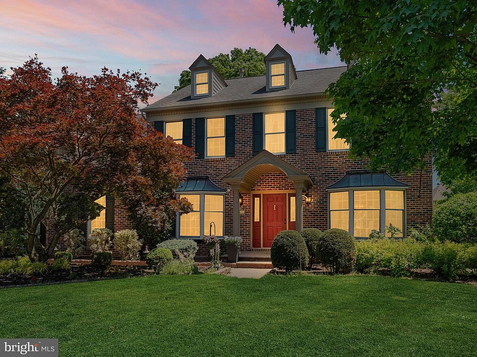 1st image of 1424 Ridgewood Ln