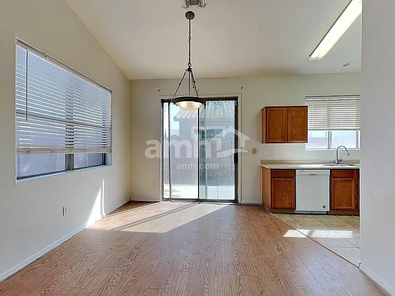 8953 E Capri Ave — Photo 4