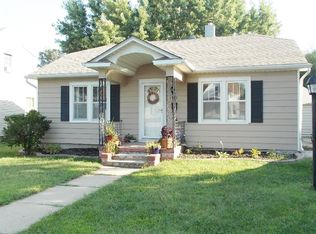 1707 Ella St, Beatrice, NE 68310