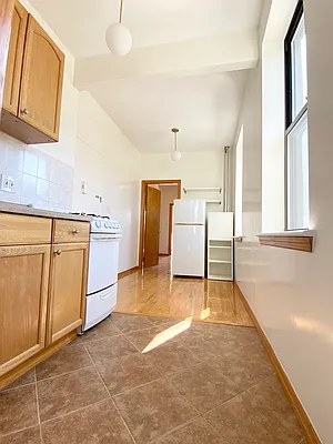 Rented by Oxford Property Group | media 7