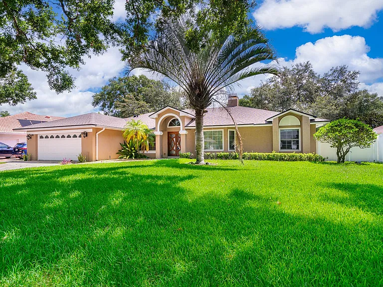 7709 Apple Tree Cir — Photo 8