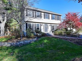 329 Neipsic Rd, Glastonbury, CT 06033