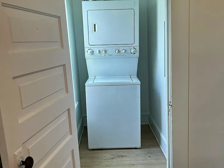 133 Paisley St #B — Photo 6