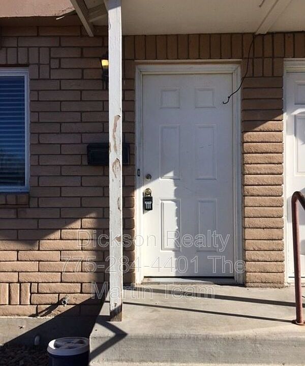 1st image of 521 C St APT 3