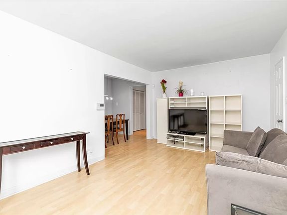 5th image of 71-35 Park Dr E #A