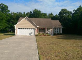 1731 Chadwick Shores Dr, Sneads Ferry, NC 28460