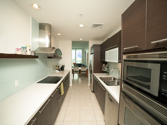 3rd image of 7928 East Dr APT 504