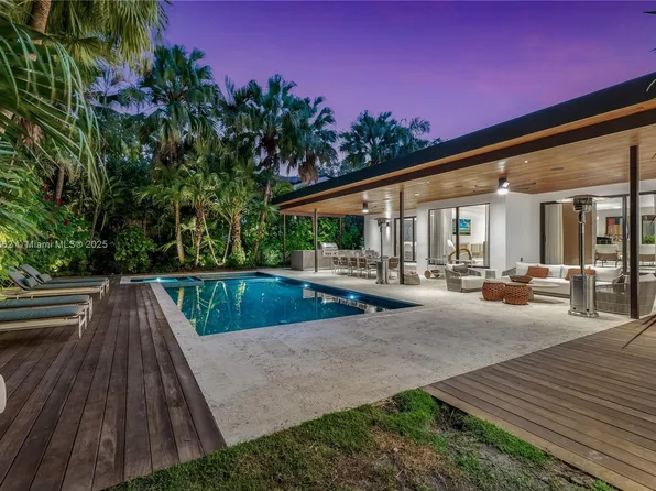 2415 San Domingo St, Coral Gables, FL 33134