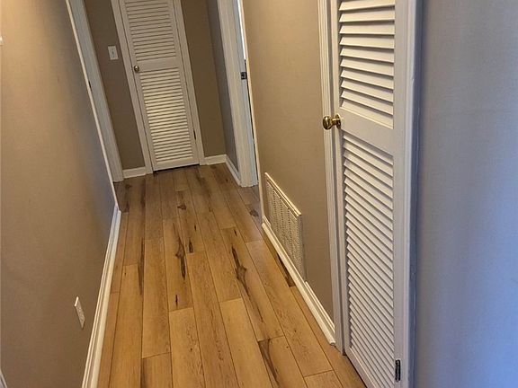 4th image of 2062 Idlewood Dr