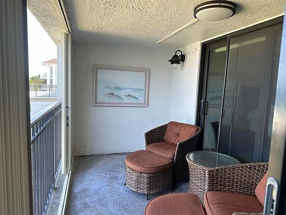 4th image of 21 665th Ave #503