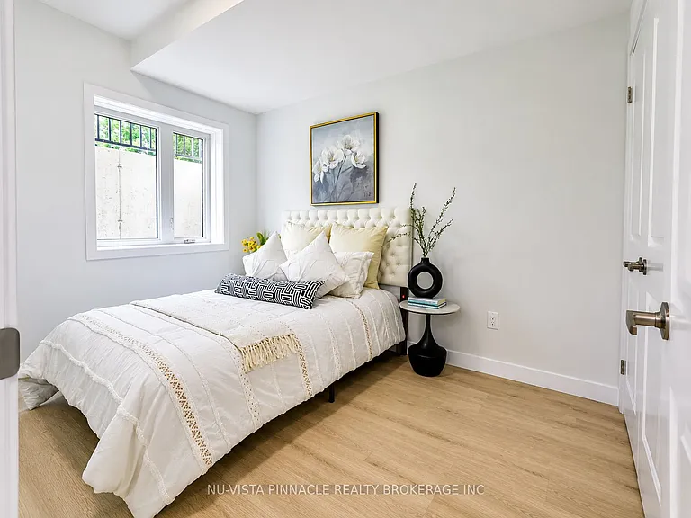 1208 Fanshawe Park Rd E #3 — Photo 16