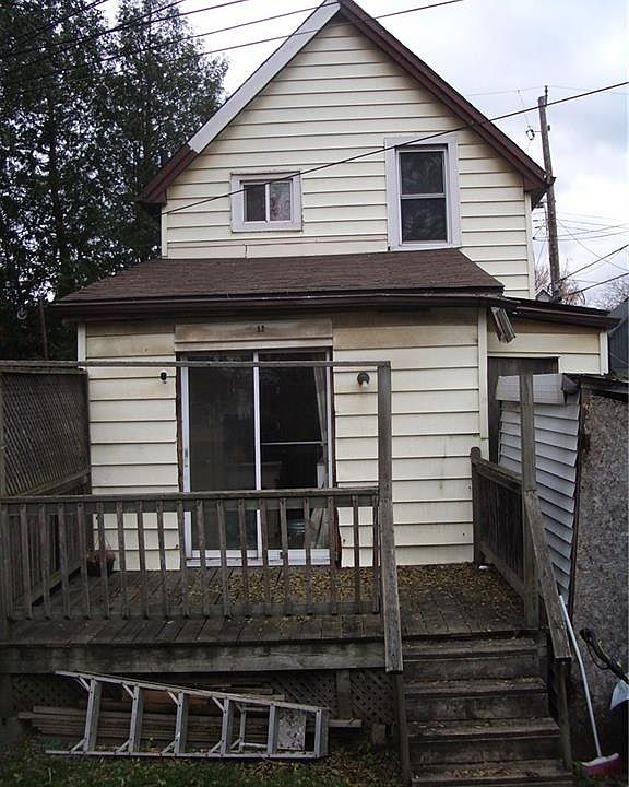 2nd image of 52 Douglas Ave
