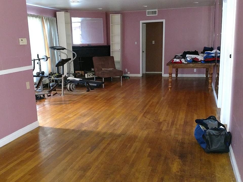 1st image of 1512 W 121st St