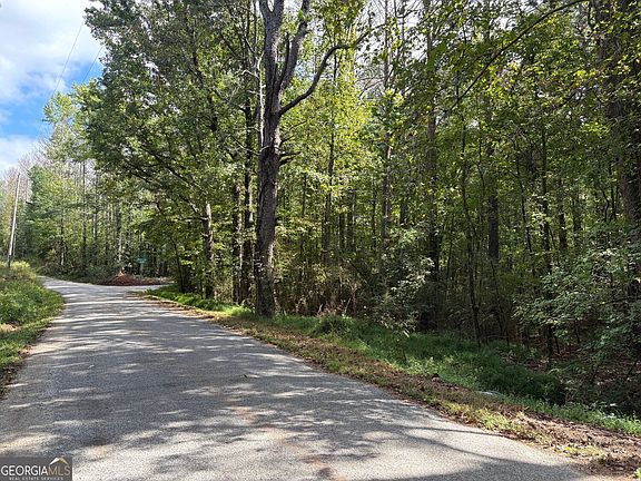 4th image of 2 Bullock Farm Rd