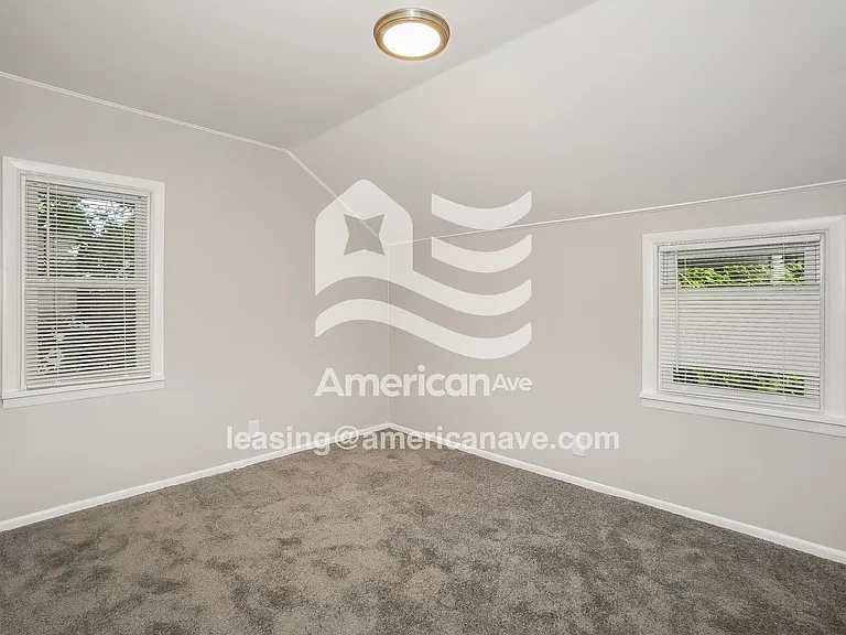 1064421_011_wm_-_bedroom_13183904.jpg