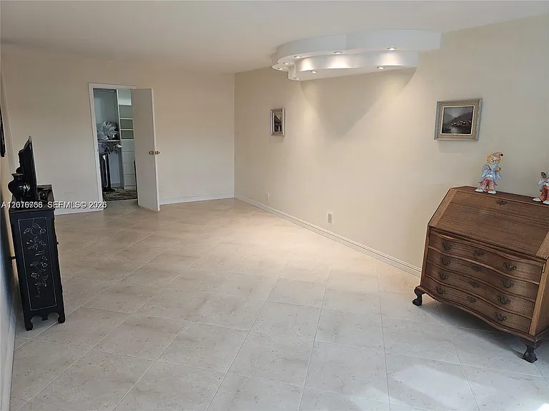 2049 S Ocean Dr #Penthouse 1 — Photo 29