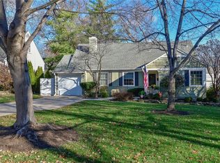 5537 Fairway Rd, Fairway, KS 66205