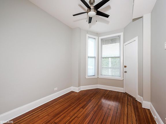 3rd image of 907 W Armitage Ave APT 2R