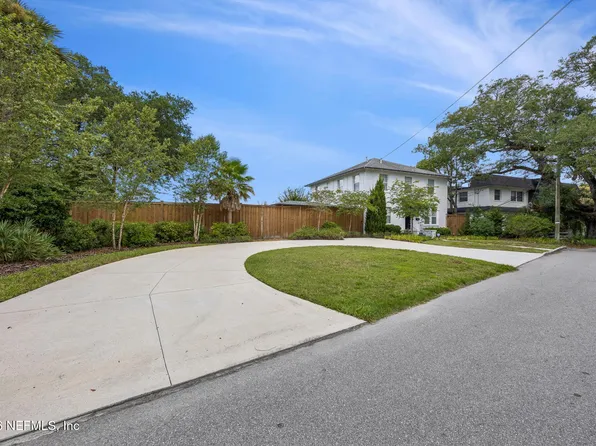 1676 RIVER Road, Jacksonville, FL 32207