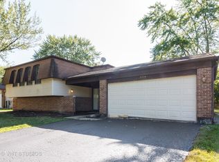 337 Marian Ct, Bolingbrook, IL 60440