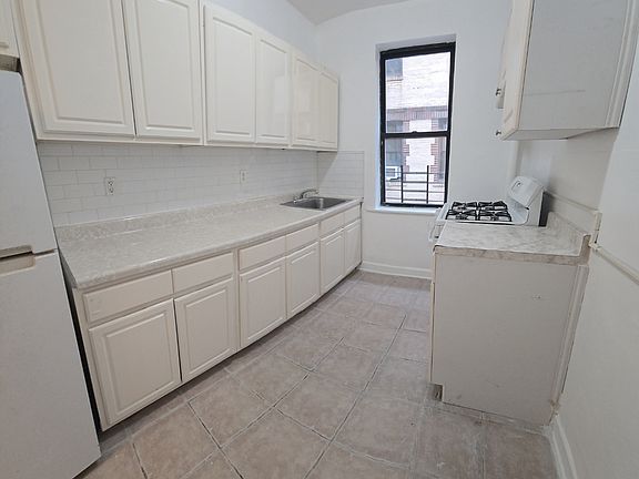 5th image of 43-19 41st St #A1