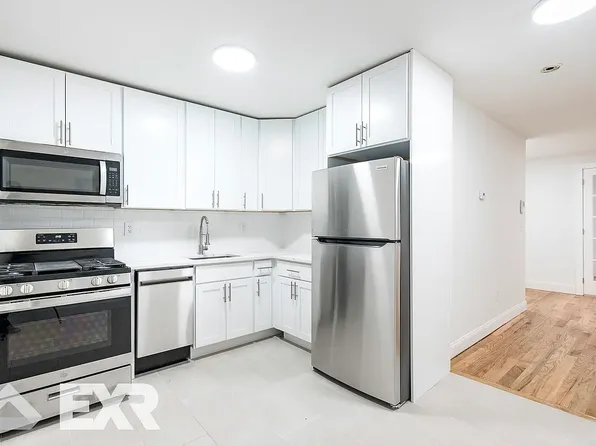 187 Cooper Avenue image 5 of 12