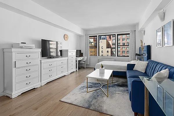 1st image of 240 E 46th St #10N
