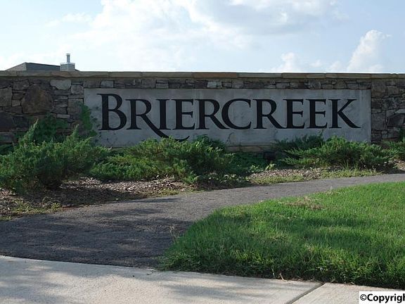 3rd image of 112 Trenton Creek Ln