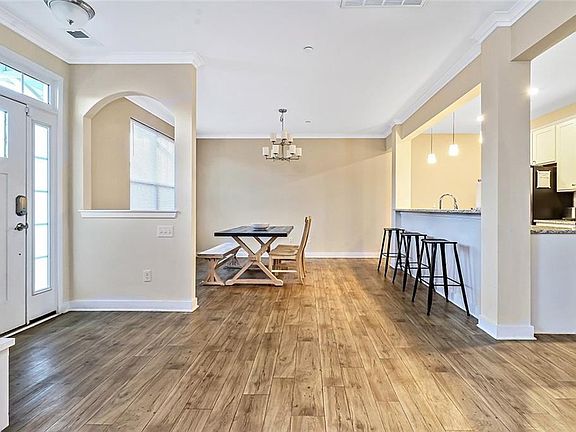 4th image of 107 Fishers Court