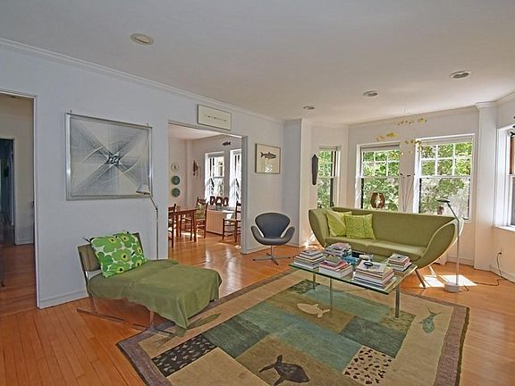 2nd image of 993 Memorial Dr APT 203