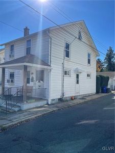 812 Kieffer St, Fountain Hill, PA, 18015