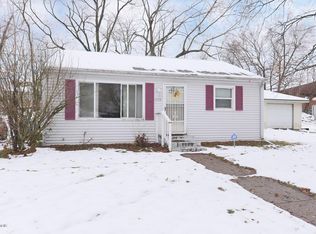 1519 Colgrove Ave, Kalamazoo, MI 49048