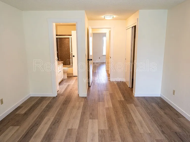 1418 Tule Lake Dr S — Photo 27