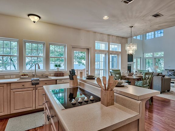 4th image of 428 N Eden Park Dr