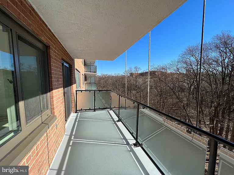 4201 Cathedral Ave NW #813E — Photo 18