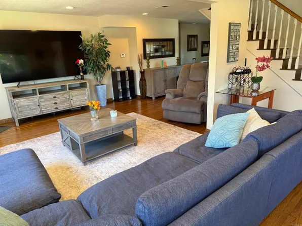 2707 Carnegie Ln #1, Redondo Beach, CA 90278