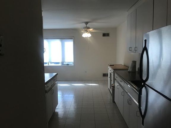3rd image of 10 Belfield Ave