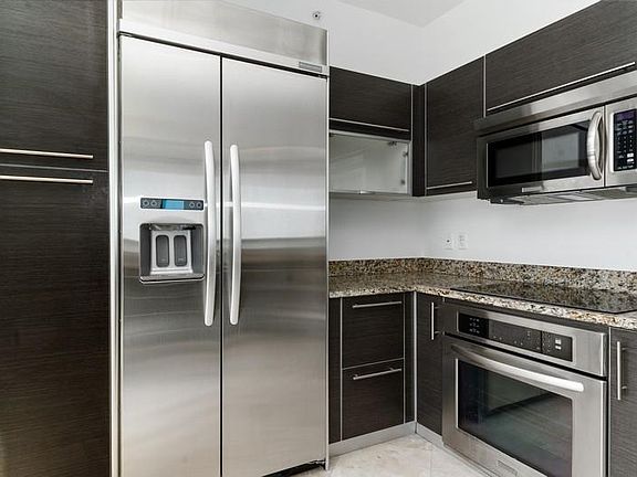 5th image of 550 Okeechobee Blvd APT 1022