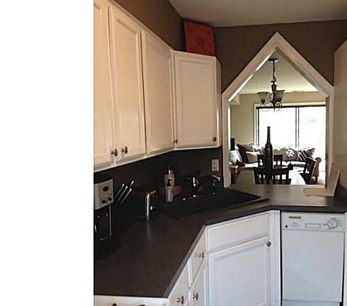 5th image of 405 N Hamilton St