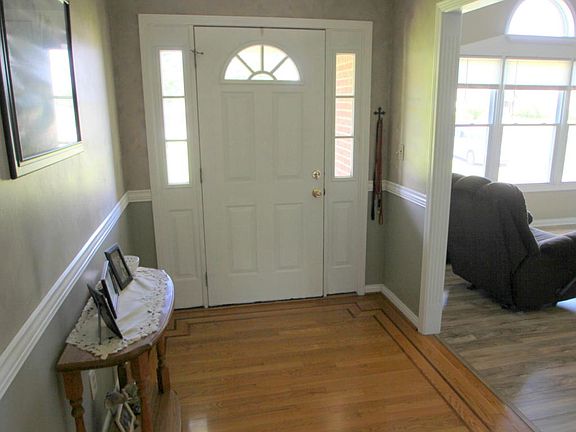 4th image of 139 Meadowridge Dr