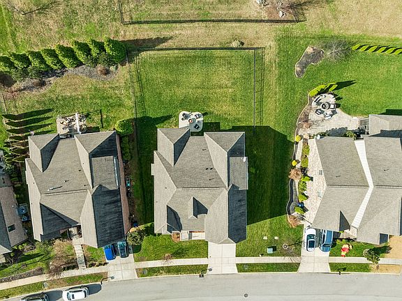 5th image of 2645 Paddock Park Dr