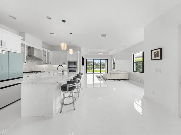 14854 Loggerhead DR, NAPLES, FL 34120