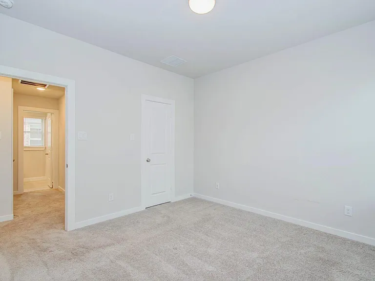 14910 Mossycup Spur Way — Photo 34