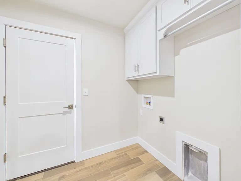 9770 Elite St — Photo 14