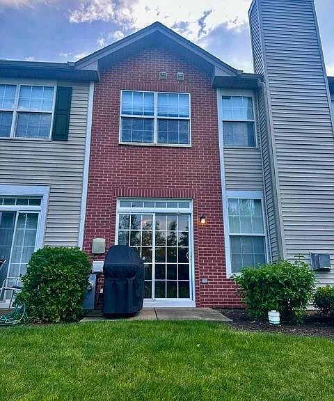 24130 W Walnut Cir — Photo 8