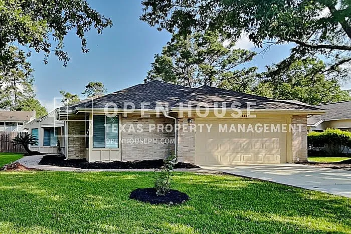 3 bed, 2.5 bath, 2076 sqft, $2,045 — Photo 1