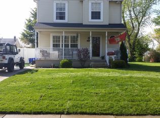 422 6th Ave, Bellmawr, NJ 08031