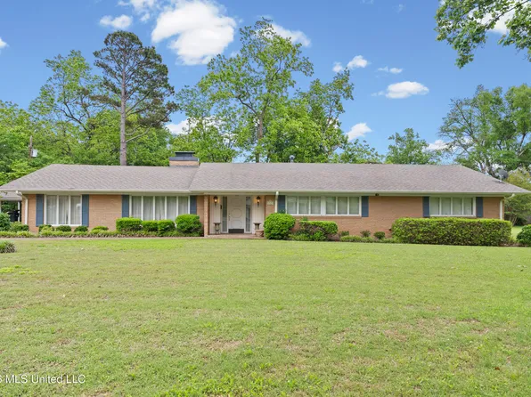 315 Highland Ter, Holly Springs, MS 38635