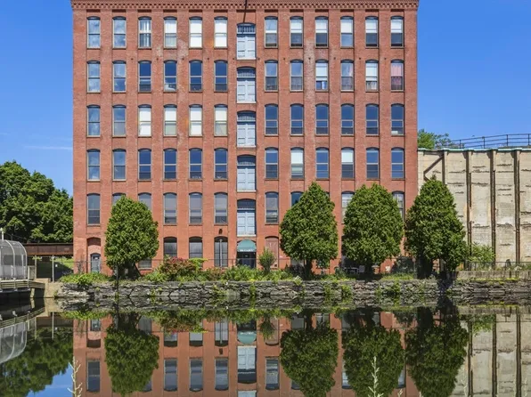 101 Cabot St APT 402, Holyoke, MA 01040