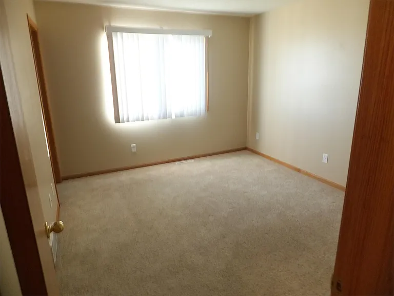 8430 Sage Dr — Photo 5